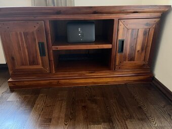 Stolik pod TV z masivu - 4