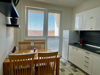 Veľký 3-izb. byt Klokočina, loggia, čiastočne zariadený - 4