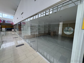 Prenájom obchodných priestorov od 24 m² v OD Saratov II v me - 4