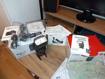Canon EOS 7D Mark II - 4