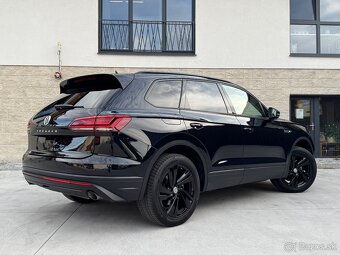 Volkswagen Touareg 3.0TDi 4Motion r.v 2019 - Black on Black - 4