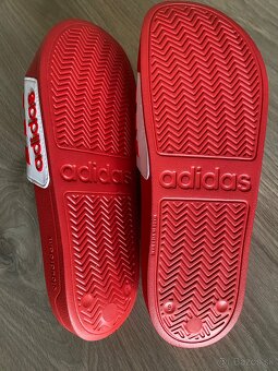 Nove Original Adidas slapky - 4