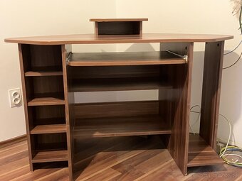 Rohový kancelársky stôl - 4