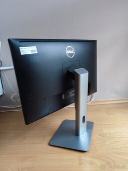 Dell UltraSharp U2415 - 4