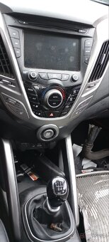 Hyundai veloster - 4