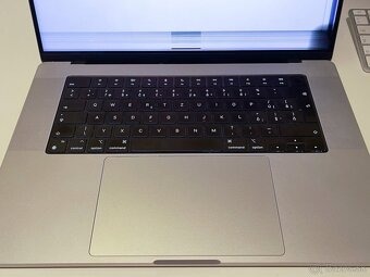 MacBook Pro (16-palcový, 2021) - 4