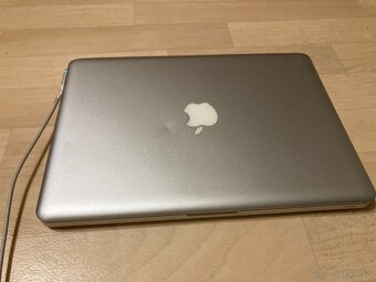 Apple MacBook Pro 2009 13” - 4