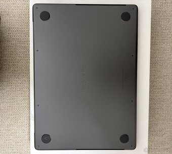 MacBook Pro 14" M3 Pro 18GB, batéria: 100% - 4