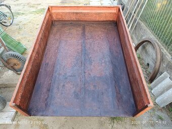 Vyklápacia vlečka - 4