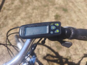 Elektrobicykel TREK - 4