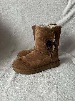 Damske Ugg Azalea. Velkost 36. - 4