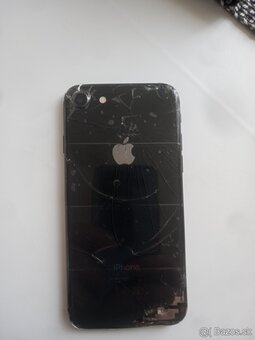 Apple iPhone 8 64GB - 4