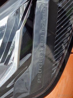 Peugeot 2008 1.2PureTech 130 Allure Fulll Led SR 1majiteľ St - 4