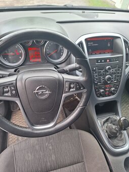 Predám opel astra j 1.7 CDTI rok 2014 - 4