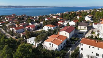 Dom s tromi apartmánmi v centre, Starigrad Paklenica - 4