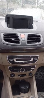Renault fluence - 4