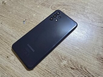 Samsung a13 plnefunkcny dual sim telefon s nabijacim kablom - 4
