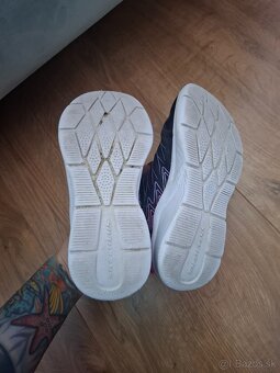 Cierno ruzove tenisky - znacka SKECHERS - 4