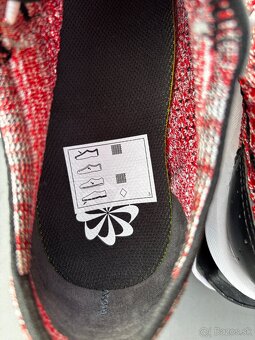 Nike Air Max Flyknit Racer - 4