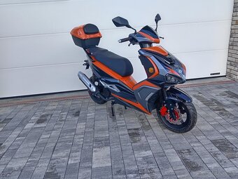 ADAMOTO skúter FAST 125 A9 ORANGE - 4