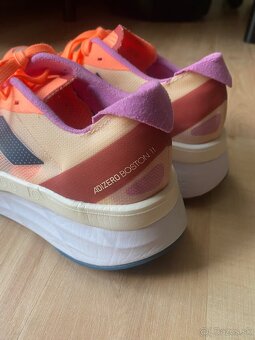 Bežecké tenisky - Adidas Adizero Boston 11, v. 40 - 4