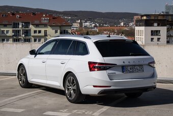 Škoda Superb Combi 2.0 TSI 2019 - 4