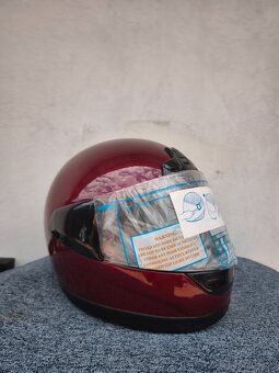 Predám nové prilby po 15€ - 4