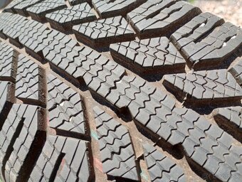 Predam 4ks pneu 175/70/r14 zimne na diskoh 5x100 ET 35 - 4