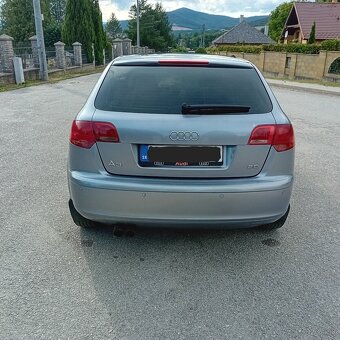 Audi A3 2L benzín automat - 4