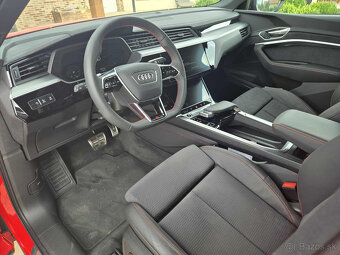 Predám Audi Q8 Sportback quattro 50 e-tron S line /250kW/ - 4