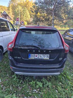 VOLVO XC60 D5 SUMMUM AWD, 158 Kw , M6 , RV: 4/2012 - 4