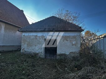 Na predaj: pozemok s vinohradníckym domčekom - 4