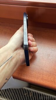 Iphone 15 pro max - 4