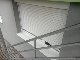 Predám 2 izbový byt centre mesta . byt má 49 - 4