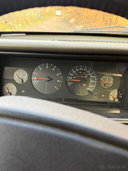 Jeep Grand Cherokee 5,2 - 4