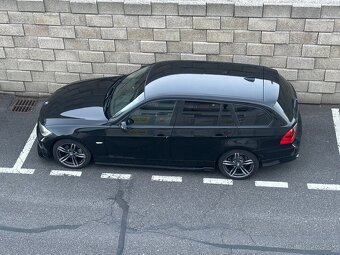 BMW - 4