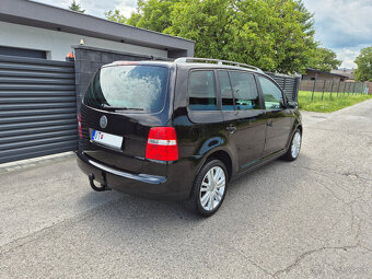 Volkswagen Touran 2.0 TDI Highline DSG. - 4