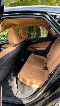 Lexus NX 2.5 Hybrid Executive Top (ML) - 4