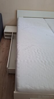 Manželská posteľ - 4
