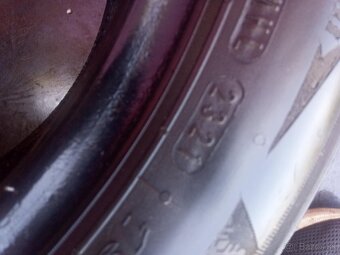 Predám 2ks zimné pneu.195/55R16 dezen 5,0mm - 4