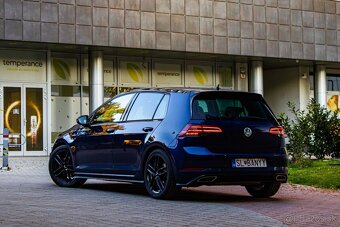 Volkswagen Golf 1.5 TSI R-Line Highline / SK Auto / TOP STAV - 4