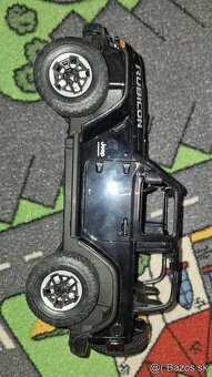 Auto na diaľkové ovládanie, jeep, pásové - 4