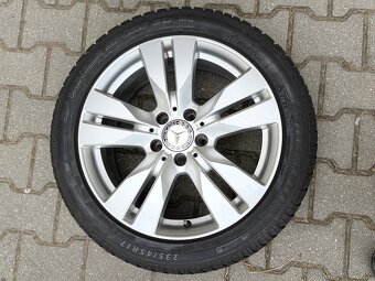 Predám pneu DUNLOP - 4