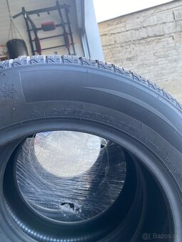 215/60R16celorocne - 4