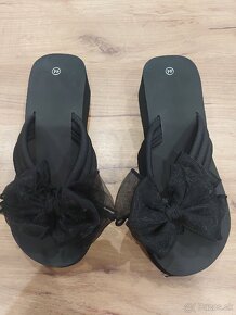 Nové čierne šľapky s mašľou - 4