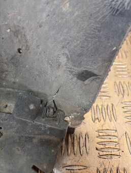 DACIA SANDERO I 08-12 PREDNY NARAZNIK - 4