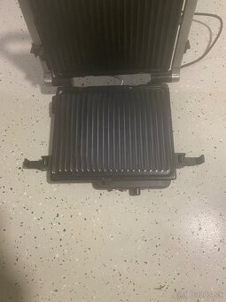 Predám elektricky gril Grundig - 4