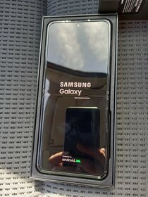 Samsung galaxy  z flip4 - 4