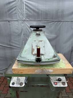 Compart Sandt vysekávací stroj Hydraulická řezačka - 4