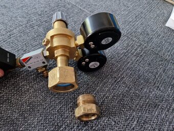 Kompletný CO2 set s nočným vypínaním bez flase - 4
